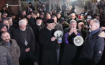 Newspaper: Some of the bishops who went under Armenia PM’s sword back out
