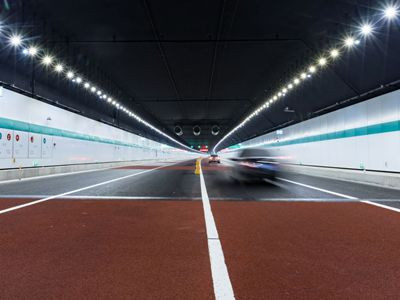 China opens 22km-long expressway tunnel