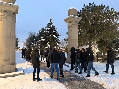 Зажжение свечей на «Ераблуре» накануне Нового года