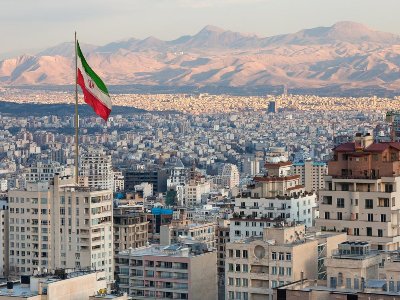 Посольство России в Иране призвало своих граждан избегать протестных скоплений