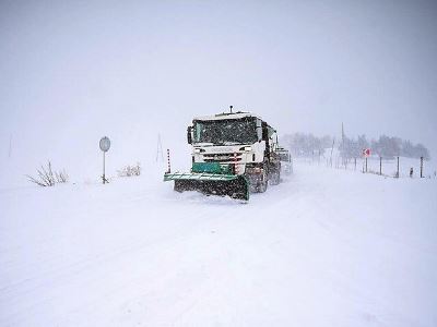 Высота снежного покрова в Арагацотне достигает 153 см, в Вайоц Дзоре и Котайке — до 78 см, а в Ереване — 24 см