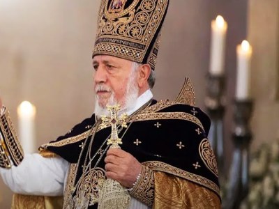 Armenian Christmas Liturgy underway at Mother Cathedral of Etchmiadzin
