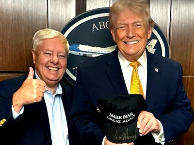 Трамп назвал скончавшегося Линдси Грэма «одним из величайших людей и сенаторов»