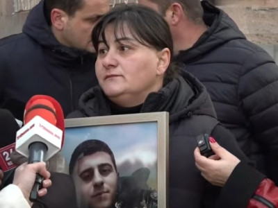 Перед зданием Правительства Армении прошла акция протеста