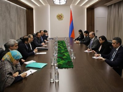 Секретарь Совета безопасности Армении обсудил с замглавы МИД Ирана «Перекрёсток мира»