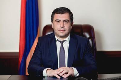 «Ժողովուրդ». Վարչապետի խորհրդական Արամ խաչատրյանի դուստրը համայնքապետարանում է աշխատում