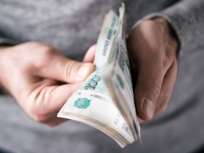 Արժեքներ և կարիերա. Ինչպես է փողի նկատմամբ վերաբերմունքը ազդում տղամարդկանց աշխատանքային բավարարվածության վրա