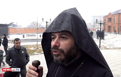 «Կաթողիկոսի հրահանգով է հրապարակվել Արշակ Սրբազանի մասին նյութերը». Գեւորգ Սրբազան