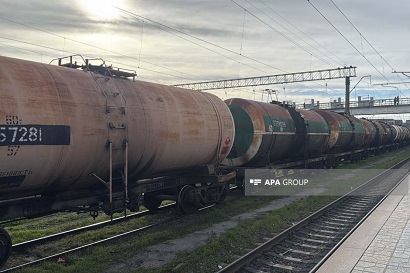 Азербайджанские СМИ сообщают об отправке поездом в Армению 979 тонн автомобильного топлива