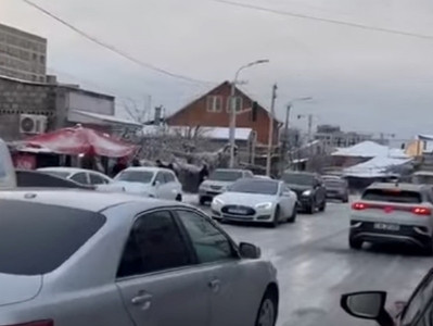 Բարձիթողի վիճակում հայտնված Երևան ու այս ամենի համար՝ 1 մլրդ 128 մլն դրամի պարգևատրում. ավագանու անդամ (վիդեո)