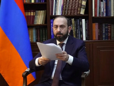 Глава МИД РА и госсекретарь США обсудили вопрос удерживаемых в Баку пленных армян