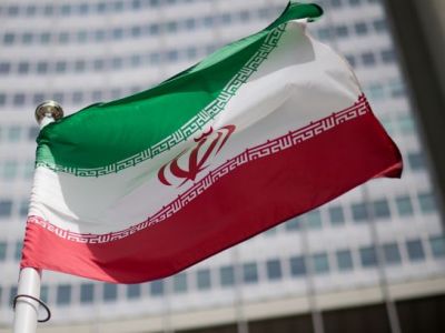 Iran closes its airspace to flights from Iraq