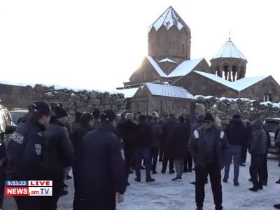 У Ованаванка много сотрудников Полиции Армении: паломничество отменено