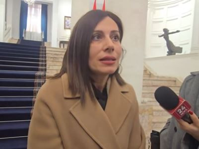 Իմ ենթակայության տակ բժիշկներ կան, որ մեր պարգևավճարի կրկնակին են ստանում մեկ ամսում. Հիմա դա արդա՞ր է. Ավանեսյան