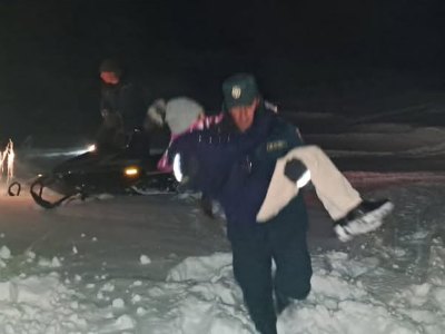 В Армении из-за снегопада больных детей не могли доставить в больницу: на помощь пришли спасатели