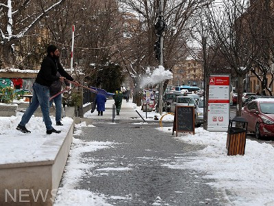 Եղանակային պայմանների բարելավումից հետո կմեկնարկեն Երևանի փողոցների փոսային նորոգման հիմնական աշխատանքները. Փամբուխչյան