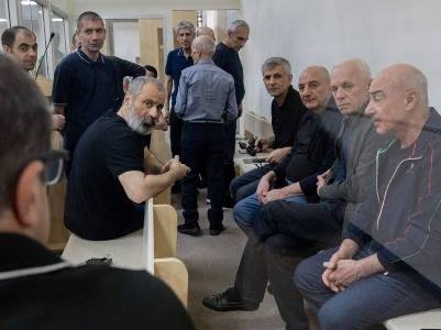 Азербайджан не разрешает передавать армянским пленным Библии