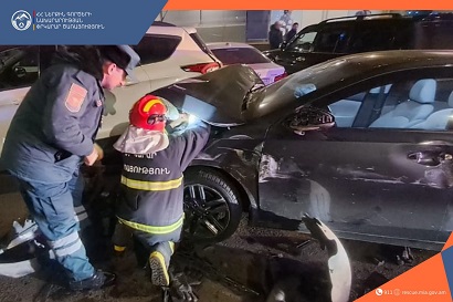 Крупное ДТП в Ереване: пострадали три человека