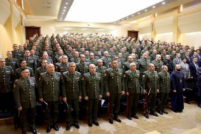 «Հրապարակ». Նախընտրական քայլեր՝ բանակում. Շատերը դիմել են, որ օգտվեն նպաստավոր պահից