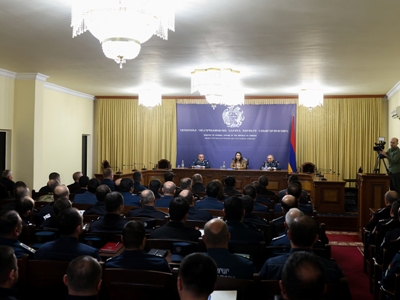 Փոխատեղում. Արփինե Սարգսյանը ՆԳՆ Ոստիկանության և Փրկարար ծառայության անձնակազմերին է ներկայացրել նոր ղեկավարներին