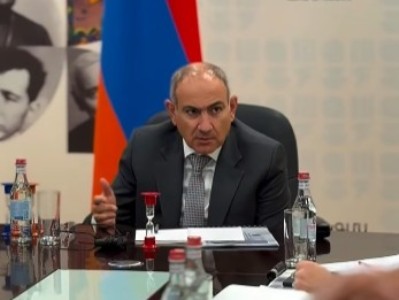 Երբ պատկերասրահի տնօրենին հարցնենք՝ դուք ինչո՞վ եք զբաղվում, ճիշտ պատասխանն է՝ «նկար եմ վաճառում». Փաշինյան