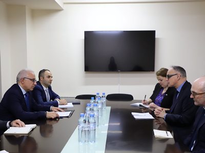 В МИД Армении вместе с представителем Британии обсудили «гибридные угрозы»