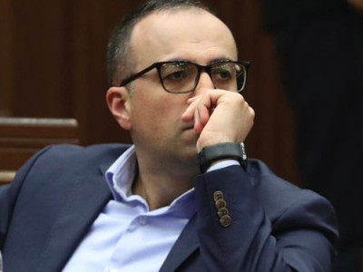 Торосян: Специалисты занимаются вопросами прибывших из Карабаха в Армению соотечественников