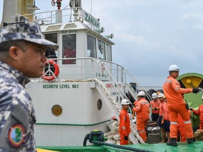 At least 15 dead after ferry carrying hundreds of people sinks in Philippines