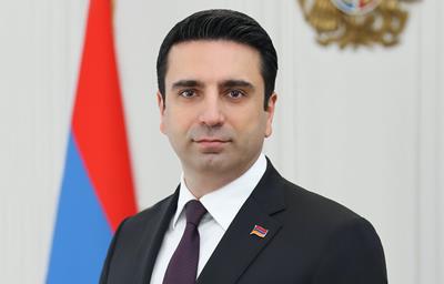 Спикер парламента Армении: Наряду с преклонением и уважением, мы обязаны жить