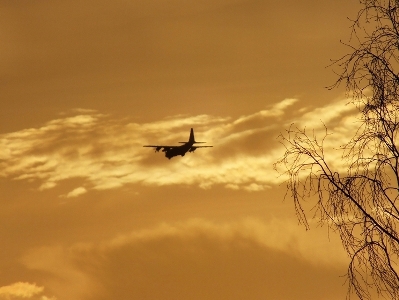 6 killed in private business jet crash after takeoff from US airport