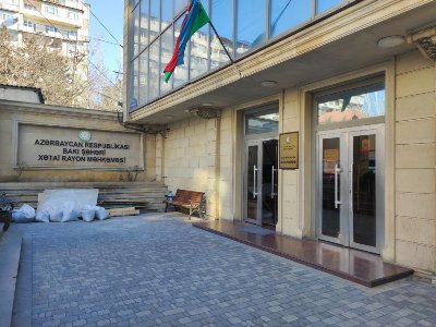 Суд в Азербайджане продлил срок содержания под стражей граждан России