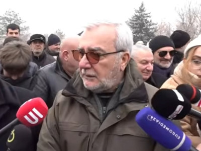 Соратник Пашиняна: Что бы ни было, существование армии – наша гордость