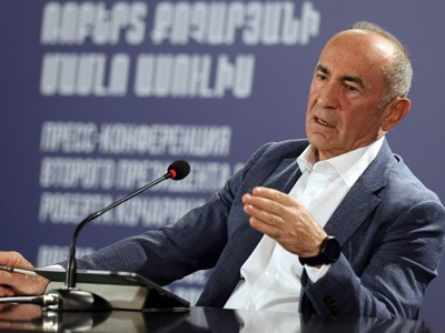 Armenia ex-president: Russia was giving discounts, one would be fool to buy same weapon more expensive elsewhere