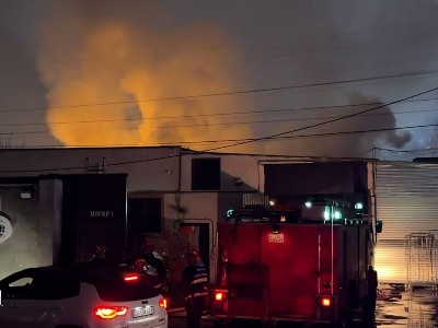 Пожар, вспыхнувший на территории цеха по производству салфеток в Ереване, локализован