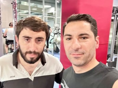 Գարիկ Սարգսյանն ու կարգալույծ քահանա Ստեփան Ասատրյանը միասին նույն մարզասրահում են մարզվում