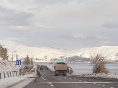 Участок Гюмри-Бавра и Спитакские повороты закрыты для транспортных средств с прицепами