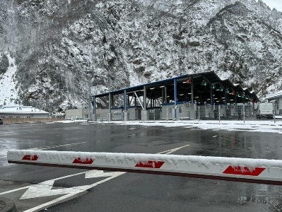15-й регион: Временно прекращено движение большегрузов на участке Владикавказ-Ларс