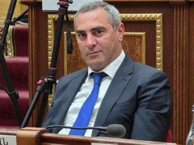 Դատավորը անփոփոխ թողեց Գյումրիի փոխքաղաքապետ Ավետիս Առաքելյանի խափանման միջոցը