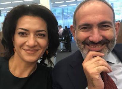 Armenia PM leaves for UAE with wife