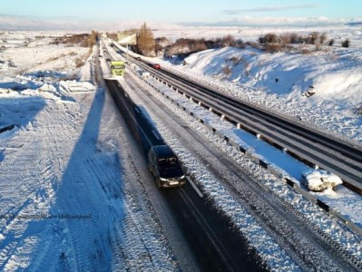 Նորավան-Լծեն-Տաթև ավտոճանապարհը կցորդով տրանսպորտային միջոցների համար դժվարանցանելի է՝ անվաշղթաների կիրառմամբ