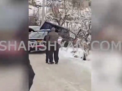 Երևանում «Mercedes G»-ն մերկասառույցի պատճառով բшխվել է պարեկի ծառայողական ավտոմեքենային