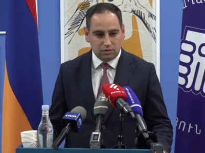 Министр: Я не уверен, что в Ереване хоть одна недавно построенная дорога разрушилась из-за соли