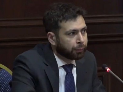 Замглавы МИД РА встретился с представителями гражданского общества Армении и Азербайджана