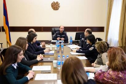 В МВД РА обсудили проблемы борьбы с домашним насилием