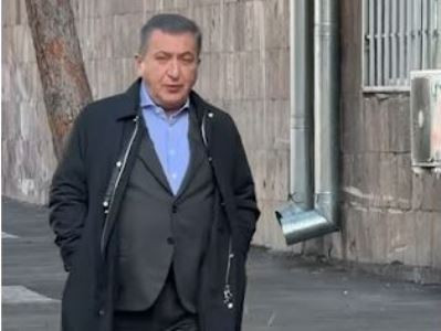 «Идет суд»: Давид Галстян отверг обвинения в закупке некачественного оружия