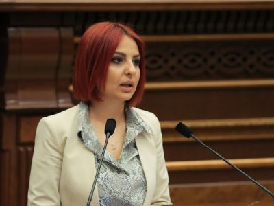 В кабинет бывшего депутата НС Ани Самсонян ворвался злоумышленник