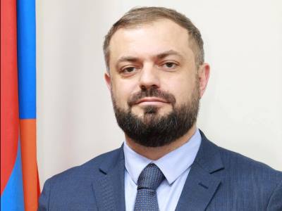 Министр экономики Армении отреагировал на жалобы таксистов: Инициировано обсуждение с Центральным банком