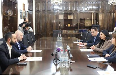 Շիրակի մարզպետը և ՄԻՊ-ը քննարկել են մարզում մարդու իրավունքների պաշտպանությանն առնչվող հարցեր (վիդեո)