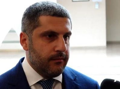 Заместитель мэра Еревана озвучил свою версию того, кто должен нести ответственность за ямы на дорогах столицы