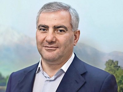 4000 долларов — за каждого четвёртого новорождённого: благотворительная программа Самвела Карапетяна в Арцахе